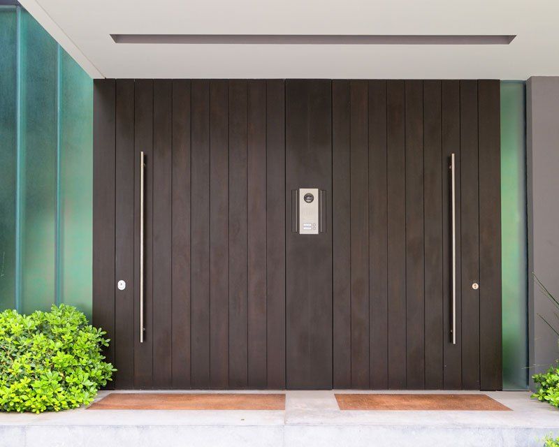 Mako Overhead Door Orange County's Overhead Door Provider